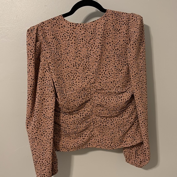 Astr the Label animal print v neck puff long sleeve top size L - Picture 8 of 8
